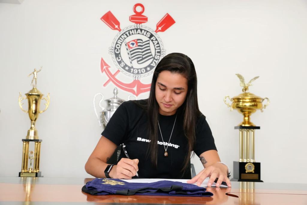 Nova Zagueira Do Corinthians Andressa Promete Ra A E Dedica O Em Campo