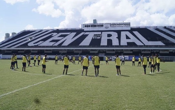 Com dois jogos no mesmo dia, Corinthians confirma Zenon e Viola