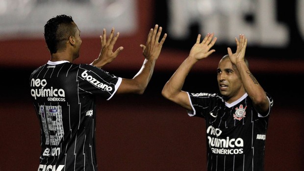 SÃO PAULO, SP - 03.05.2018: CORINTHIANS X INDEPENDIENTE - Emerson Sheik is  expelled during a match between Corinthians and Club Atlético Independiente  (Argentina), valid for the fourth round of group G of