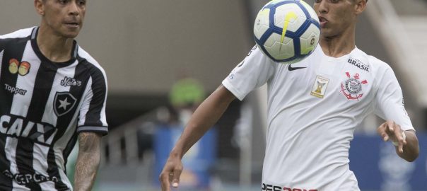 O Coringão voltou: ingressos de jogos contra CSA, Flamengo e Montevideo  Wanderers estão à venda para sócios do Fiel Torcedor