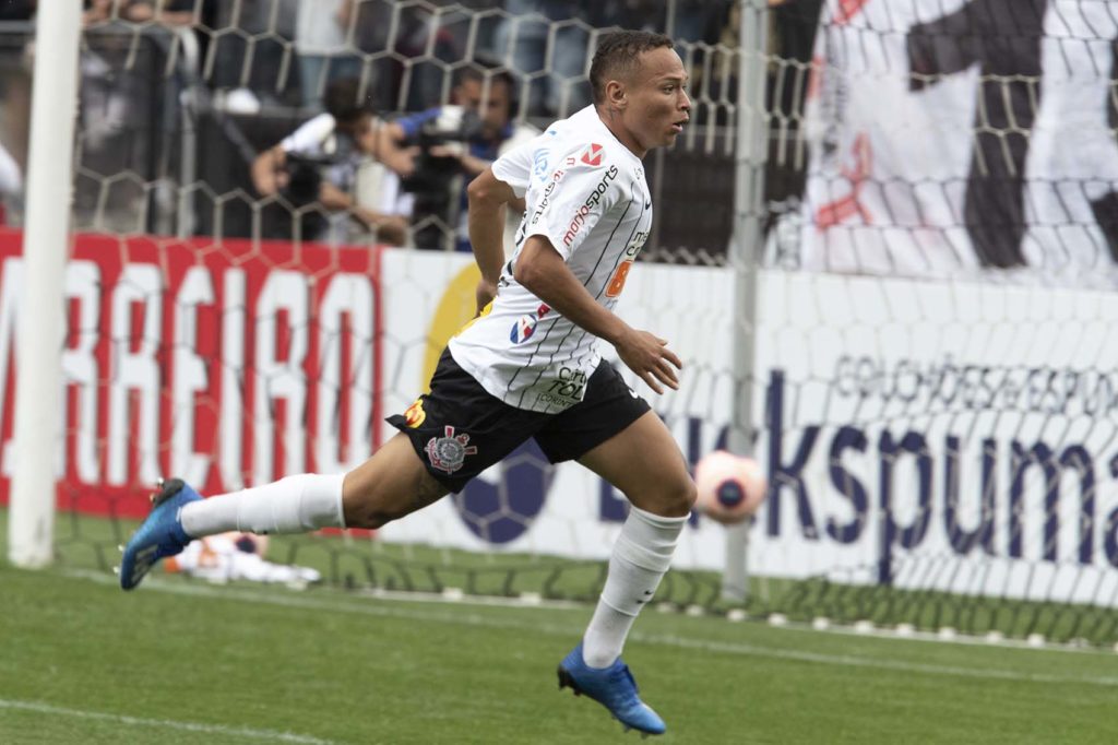 Janderson contra o Santos.