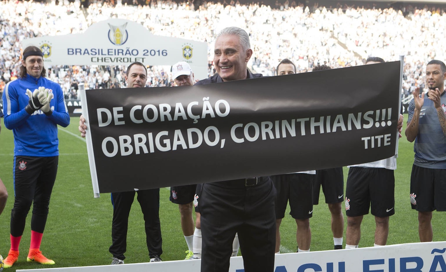 Tite na seleção brasileira: jogos, gols, título e mais números do técnico