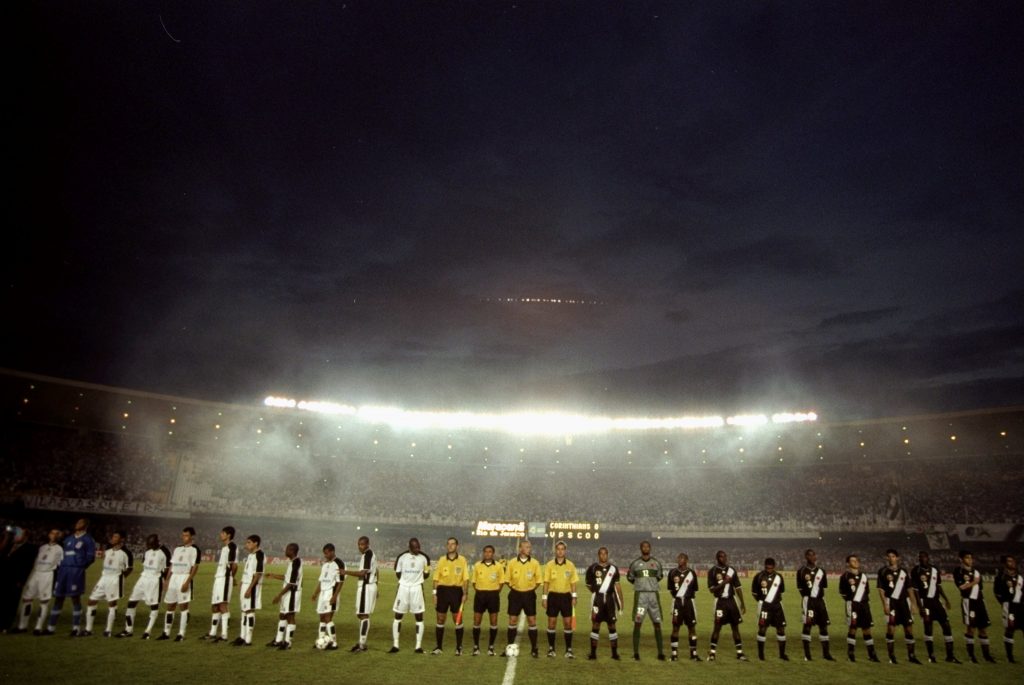 Corinthians x Vasco, final do Mundial de 2000.
