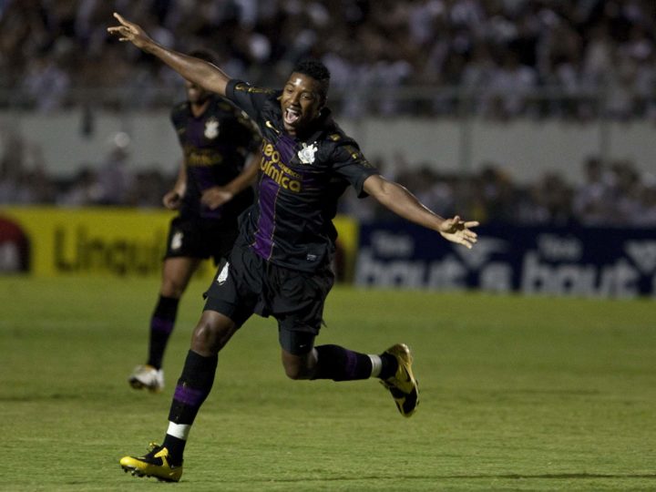 Ponte Preta 2 x 1 Corinthians, no dia 03 de fevereiro, pelo Campeonato Paulista.. Foto: © Daniel Augusto Jr./FOTOARENA