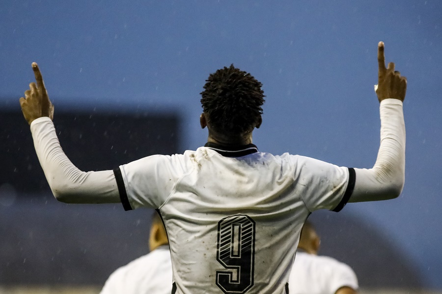 Partida entre Corinthians X Santos, realizado esta tarde no Parque São Jorge, jogo valido pela 7a. rodada do Campeonato Brasileiro SUB-20 2020.  - São Paulo / SP / Brasil - 19/10/2020. Foto: ©Rodrigo Gazzanel / Ag. Corinthians