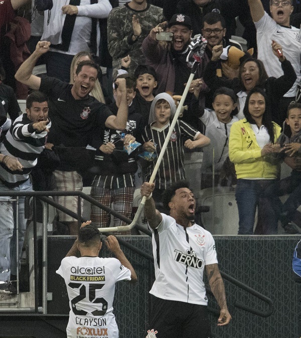 Kazim comemora seu gol contra o Avaí, na Arena Corinthians, valido pela 34a. rodada do Campeonato Brasileiro de 2017. 11/11/2017. Foto: © Daniel Augusto Jr. / Ag. Corinthians
