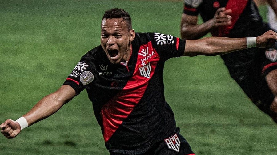 Janderson comemora gol marcado pelo Atlético-GO contra o Red Bull Bragantino pelo Brasileirão 2020 ((Foto: Heber Gomes/Atlético-GO)