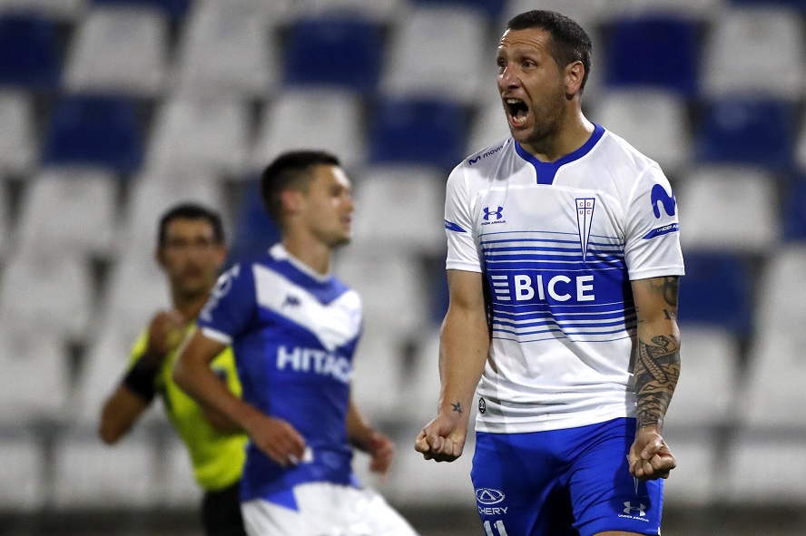  Andres Pina/Photosport Universidad Catolica vs Velez Sarsfield, copa Sudamericana 2020/IMAGO
