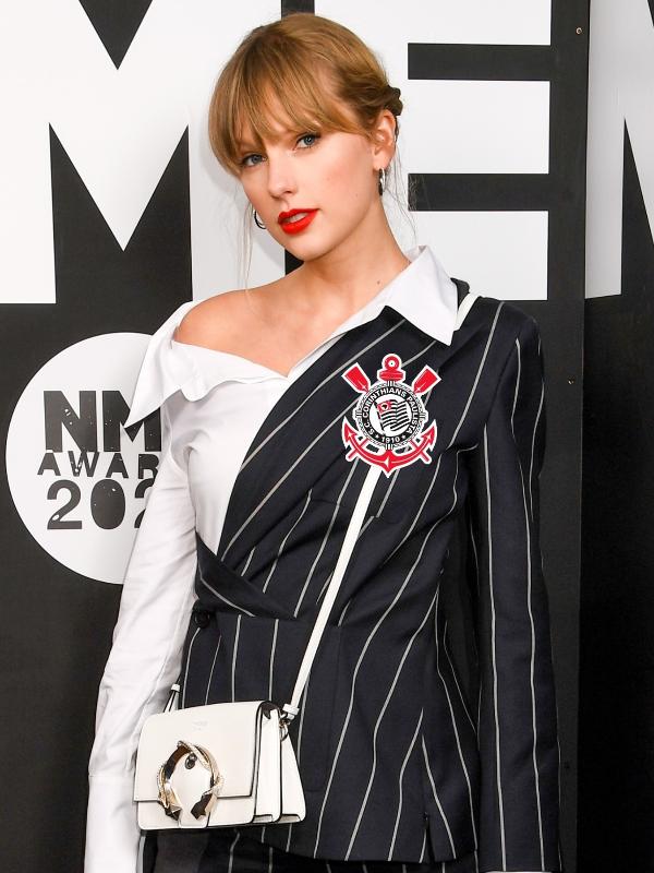 Taylor Swift da ZL Torcida do Corinthians se empolga com lançamento de álbum da cantora