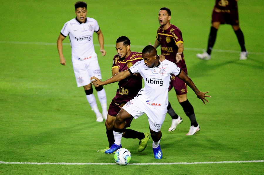 X Corinthians RECIFE, PE - 23.09.2020: SPORT X CORINTHIANS - Bid during the game between Sport X Corinthians, valid for the twelfth round of the Brazilian Championship of series A, held at Estdio Adelmar da Costa Carvalho, known as Estdio do Ilha do Retiro, in Recife PE, with closed gates for fans due to the Covid-19 pandemic, this Wednesday 23. Photo: Ricardo Fernandes/Spia Photo/Fotoarena x1968957x PUBLICATIONxNOTxINxBRA RicardoxFernandes