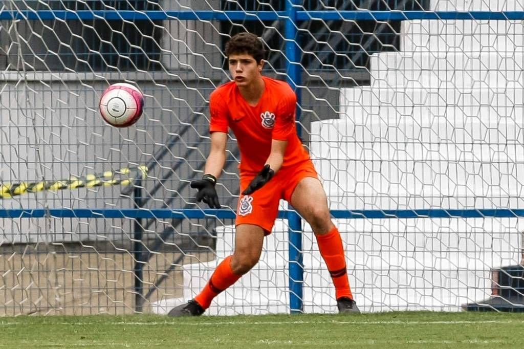 Felipe Longo em jogo do Corinthians Foto Reprodução Instagram