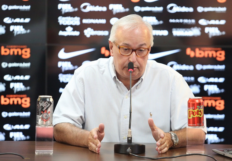 Foto: Rodrigo Coca/Agência Corinthians | Entrevista coletiva virtual do diretor de futebol, Roberto de Andrade, e do gerente de futebol, Alessandro Nunes, nesta terça-feira (05/01/2021), no CT Dr. Joaquim Grava.
