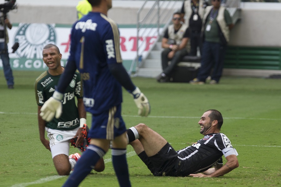 Danilo marca na vitória do Corinthians por 1x0 sobre o Palmeiras em 08/02/2015. Foto: © Daniel Augusto Jr/Ag. Corinthians |
