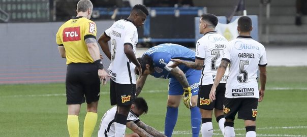 lesão Gustavo Silva Mosquito Corinthians x Vasco