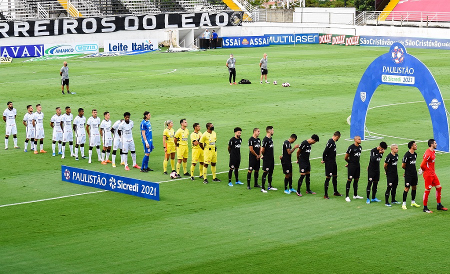 Bragantino x Corinthians BRAGANA PAULISTA, SP - 28.02.2021: BRAGANTINO X CORINTHIANS - Match between Red Bull Bragantino x Corinthians held at the Nabi Abi Chedid Stadium in Bragana Paulista / SP, this Sunday 28. Players profiled on the pitch for the start of Paulisto 2021. Photo: Rafael Moreira/Fotoarena x2037271x PUBLICATIONxNOTxINxBRA RafaelxMoreira