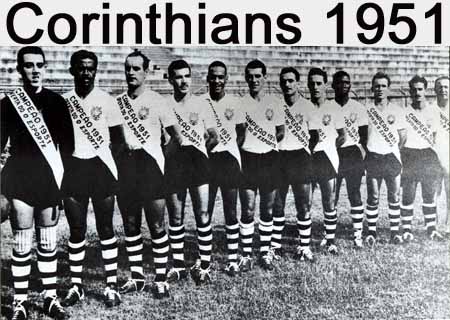 (Time Campeão Paulista de 1951 – Cabeção, Baltazar, Touguinha, Jackson (o 4º da esquerda para a direita), Lorena, Murilo, Idário, Carbone, Julião, Luizinho, Claudio e o técnico Rato). Foto Reprodução
