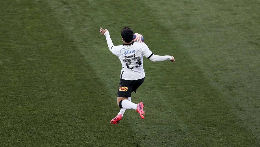 Corinthians x Mirassol SO PAULO, SP - 02.08.2020: CORINTHIANS X MIRASSOL - Fagner during the game between Corinthians and Mirassol held at Arena Corinthians in So Paulo, SP. The match is valid for the Paulisto 2020 Semifinal. Photo: Marco Galvo/Fotoarena x1945000x PUBLICATIONxNOTxINxBRA MarcoxGalvo