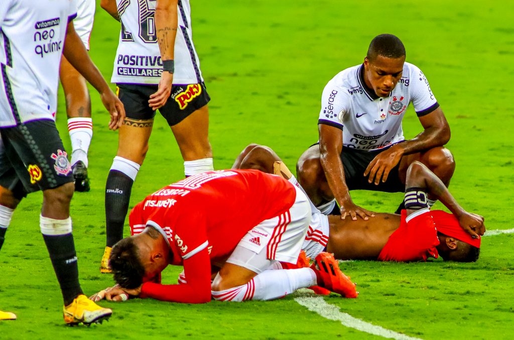 Em tom de felicidade, Neto dispara: "Flamengo campeão graças ao Corinthians". (Foto:Silvio Avila/Getty Images)