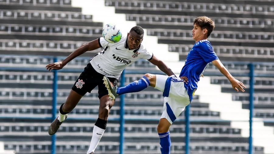 Zagueiro do sub-20 do Corinthians entra na mira de Red Bull Bragantino e Sport (Foto: Rodrigo Gazzanel/Ag. Corinthians)