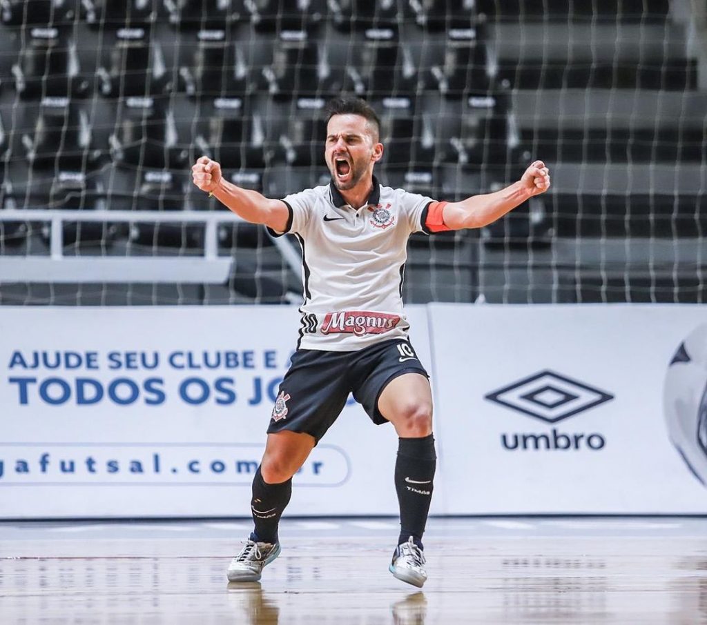 Em ação solidária, Corinthians arrecada cerca de duas toneladas de alimento. (Foto: Yuri Gomes)