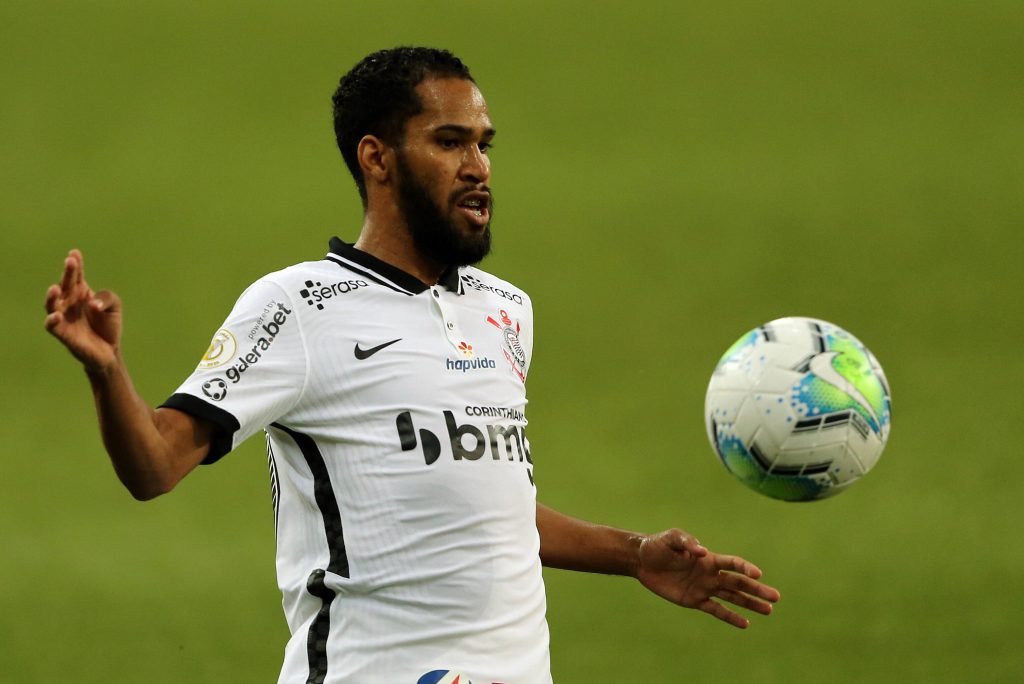 Cuiabá está perto de ter Clayson e contará com cinco ex-jogadores do Corinthians. (Foto: Rodolfo Buhrer/La Imagem/Fotoarena)