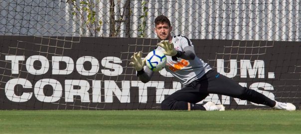 Caíque França em treino no CT Joaquim Grava. Foto: © Daniel Augusto Jr. / Ag. Corinthians