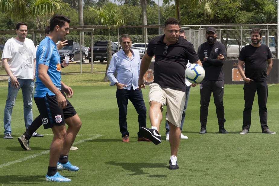 Danilo Avelar comenta momento vivido com Ronaldo: "Ele cuspiu em mim". (Foto: Daniel Augusto Jr./Ag. Corinthians)