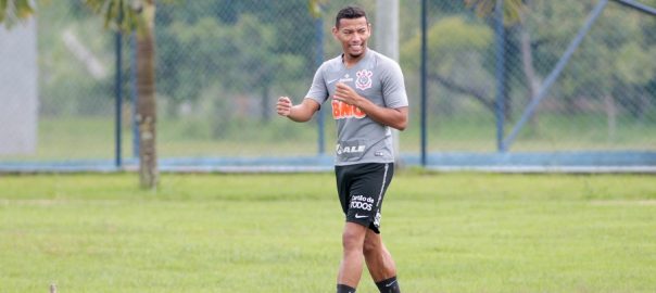 Ruan tem previsão de voltar aos gramados entre março e maio. Foto Rodrigo Coca Ag. Corinthians