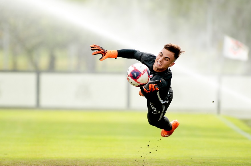 Matheus Donelli, goleiro cria da base, será o goleiro do Corinthians diante do Palmeiras. Foto Rodrigo Coca AgCorinthians