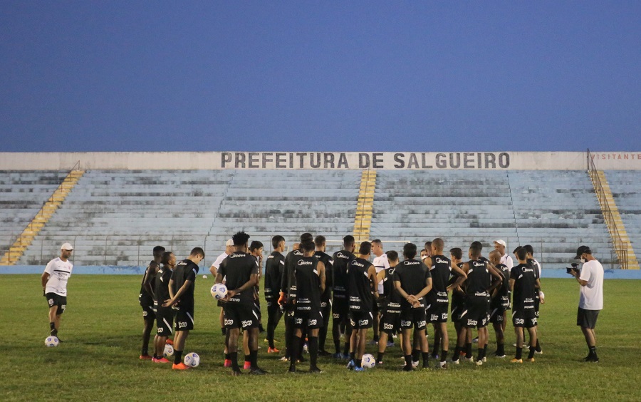 Treino do Corinthians no Estádio Cornélio de Barros Muniz, palco do jogo onde dará o pontapé inicial da Copa do Brasil nesta quarta. Foto AgCorinthians
