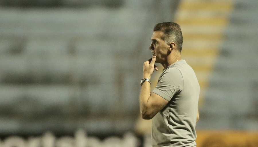 
Técnico Vagner Mancini comandando o Corinthians diante do Salgueiro, nesta quarta (17). Foto Rodrigo Coca / Ag Corinthians
