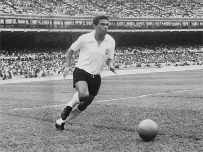 Há 55 anos, Garrincha marcava seu primeiro gol pelo Corinthians. (Foto: Reprodução)