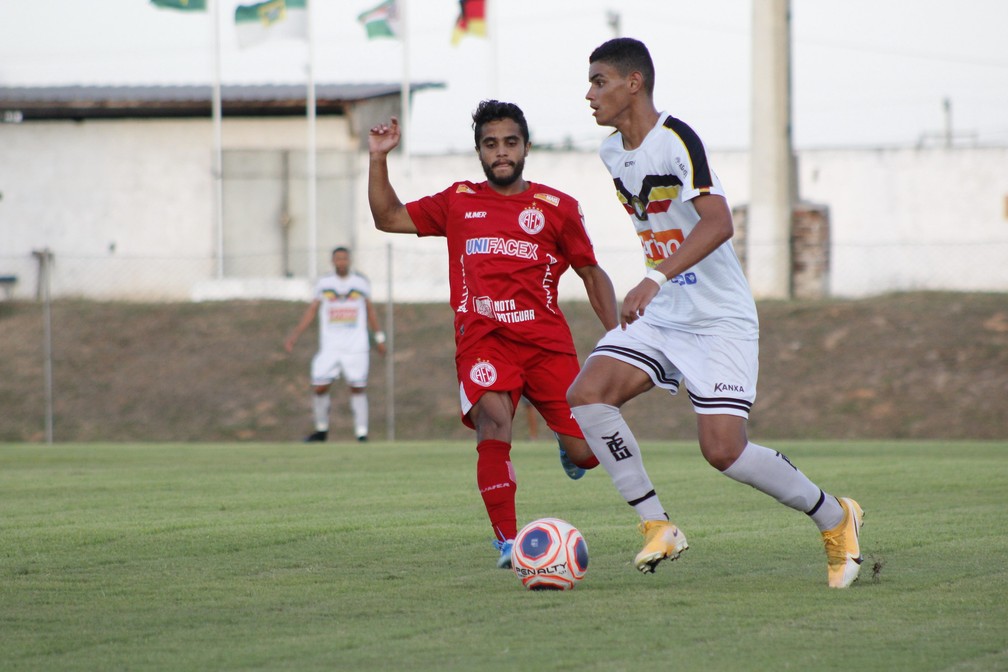 Destaque do Globo FC, volante é emprestado ao Corinthians. (Foto: Canindé Pereira/América FC)