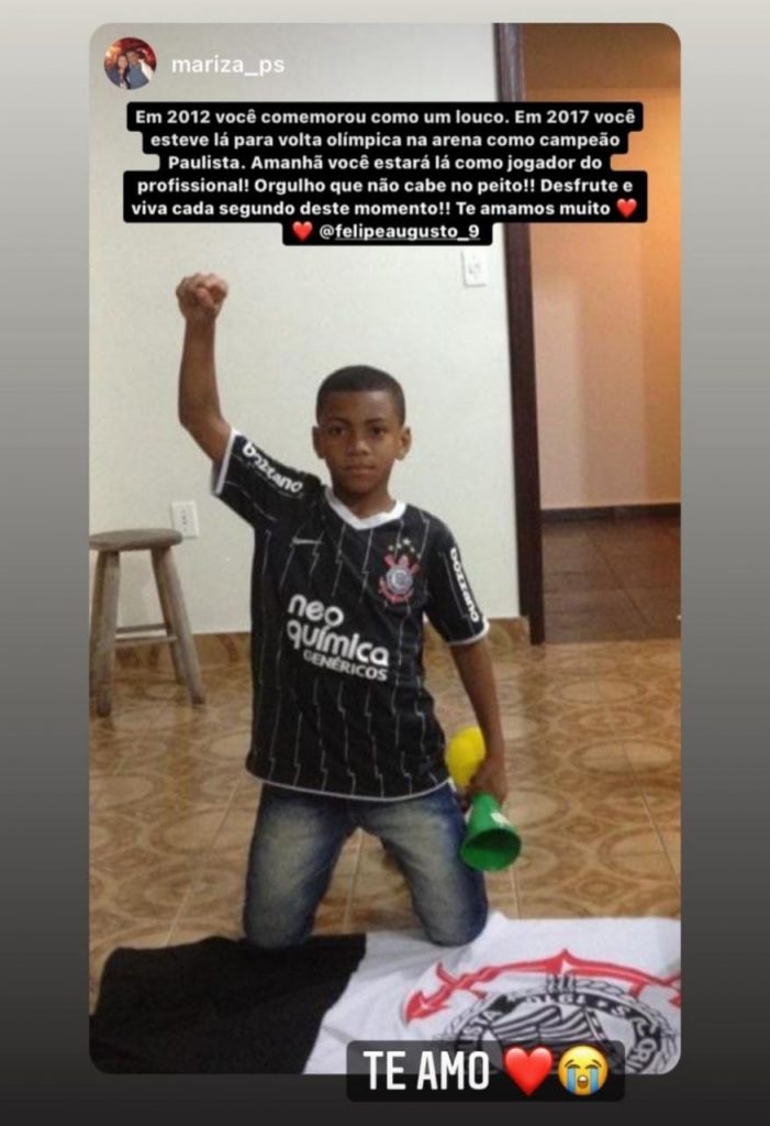 Relacionado no profissional pela primeira vez, atacante é corinthiano desde pequeno. (Foto: Reprodução/Instagram/Felipe Augusto)