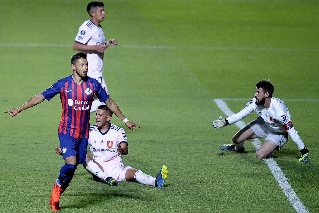 Após fazer jogo terminar em confusão na Argentina, Romero reencontra o Santos na Libertadores. (Foto: Javier Gonzalez/Fotobaires/Photosport Football)