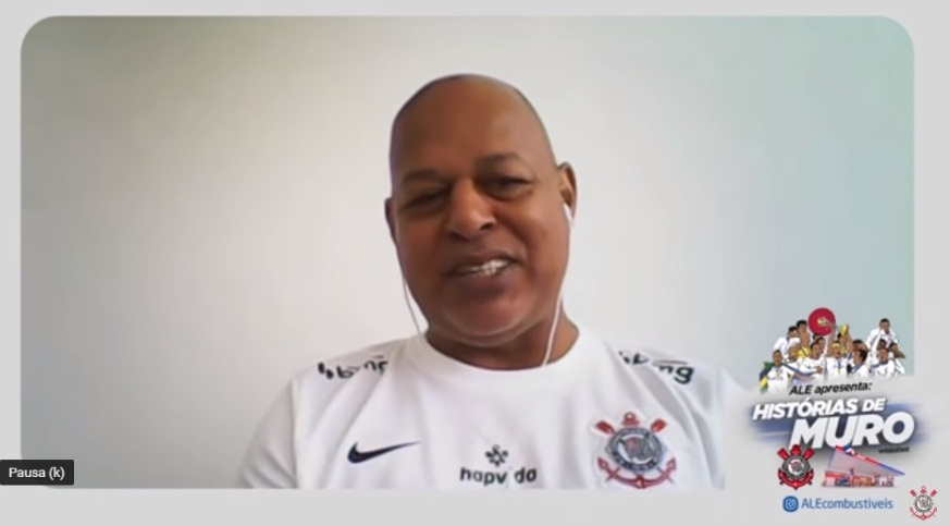 Mauro, atual auxiliar técnico do Corinthians e campeão brasileiro de 1990. Reprodução vídeo.