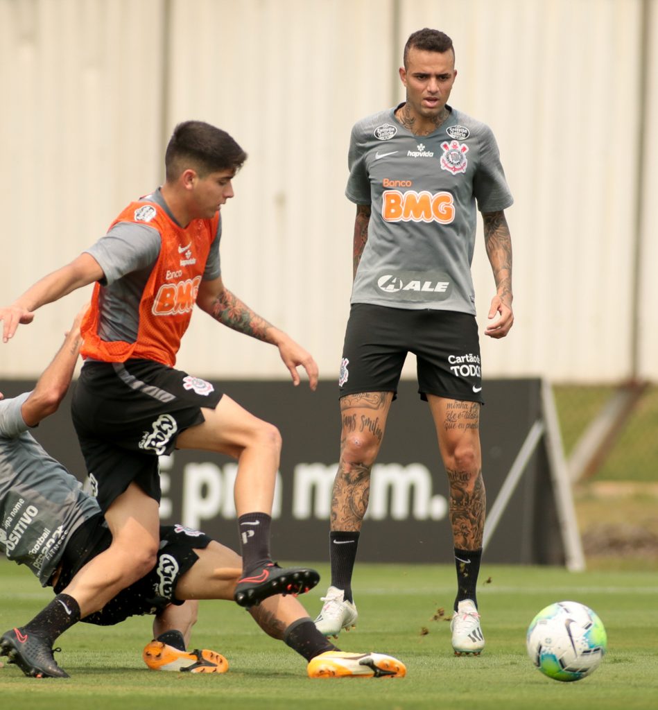 Roberto de Andrade dá opinião sobre reprovação de contas: "Só vai prejudicar o clube". (Foto: Rodrigo Coca/Ag. Corinthians)