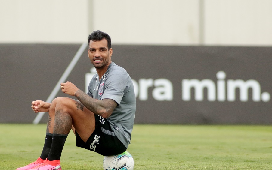 O lateral Michel Macedo vai jogar o Brasileirão pelo Juventude. Foto RodrigoCoca Agência Corinthians
