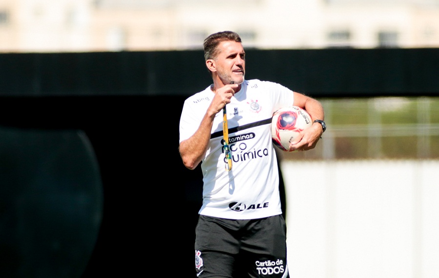 Vagner Mancini comandou treino tático nesta sexta. Foto Rodrigo Coca Ag. Corinthians