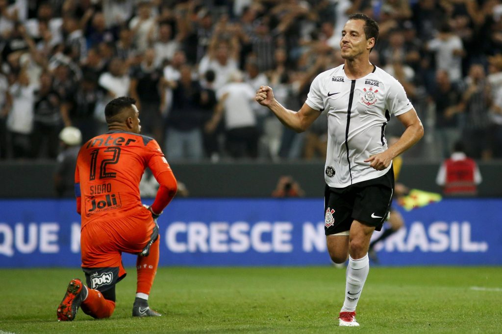 São Paulo vence São José e avança à semifinal do Paulistão