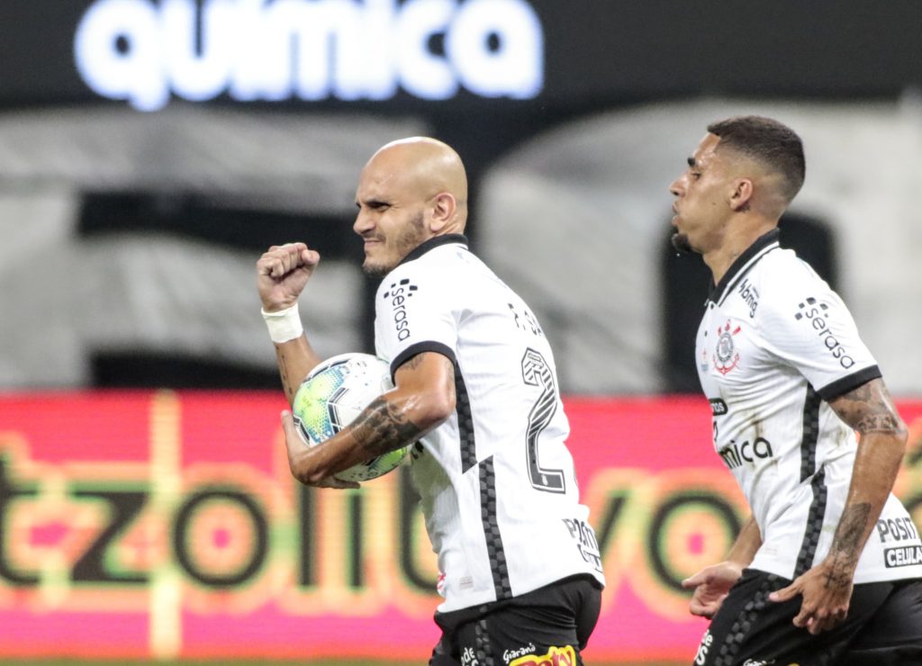 FÁBIO SANTOS É O PRIMEIRO NO BRASIL EM APROVEITAMENTO DE PÊNALTIS DESDE 2019. (Foto: Rodrigo Coca/Ag. Corinthians)