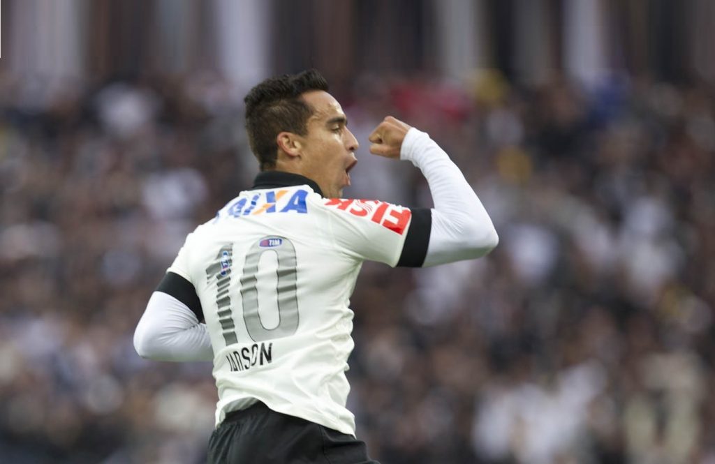 Jadson marcou o primeiro gol do Timão na Arena (Foto: Daniel Augusto Jr./Ag. Corinthians)