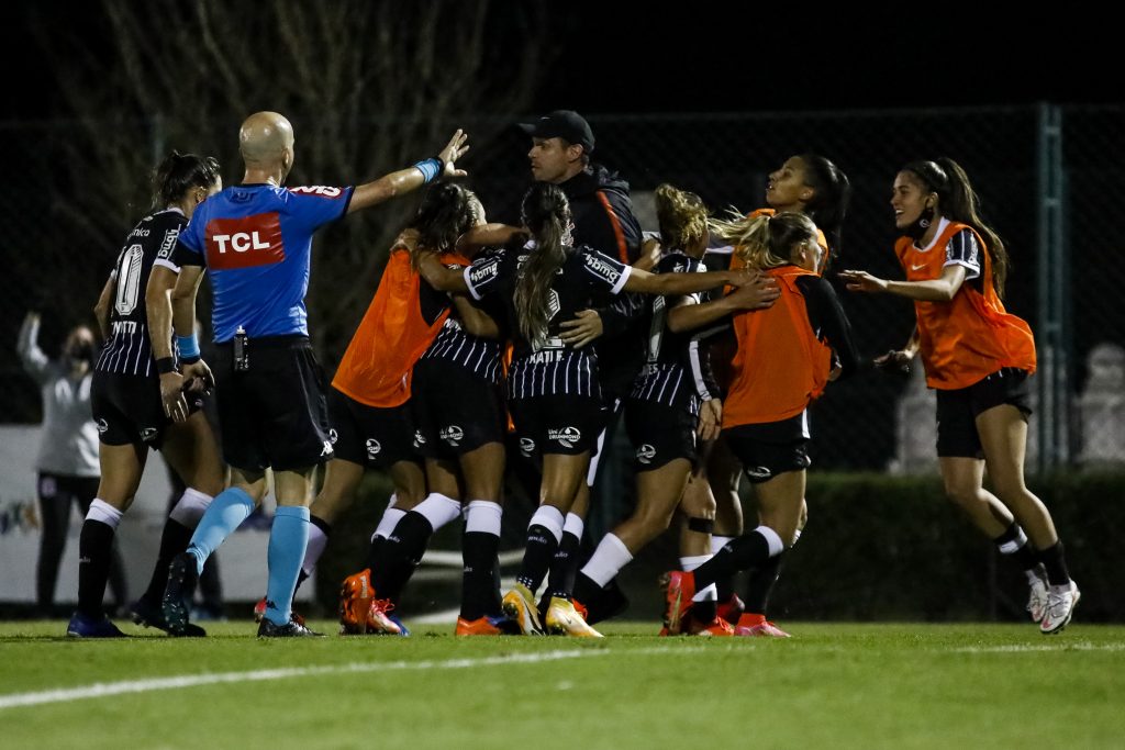 Corinthians x Cruzeiro: onde assistir ao jogo do Brasileirão Feminino