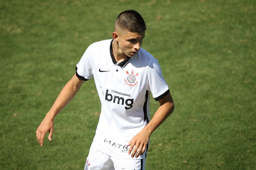 Corinthians Renova Contrato Com Léo Mana Destaque Do Sub 17 7379