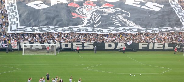 Torcida Gaviões da Fiel planeja homenagem e pede que Corinthians adie jogo