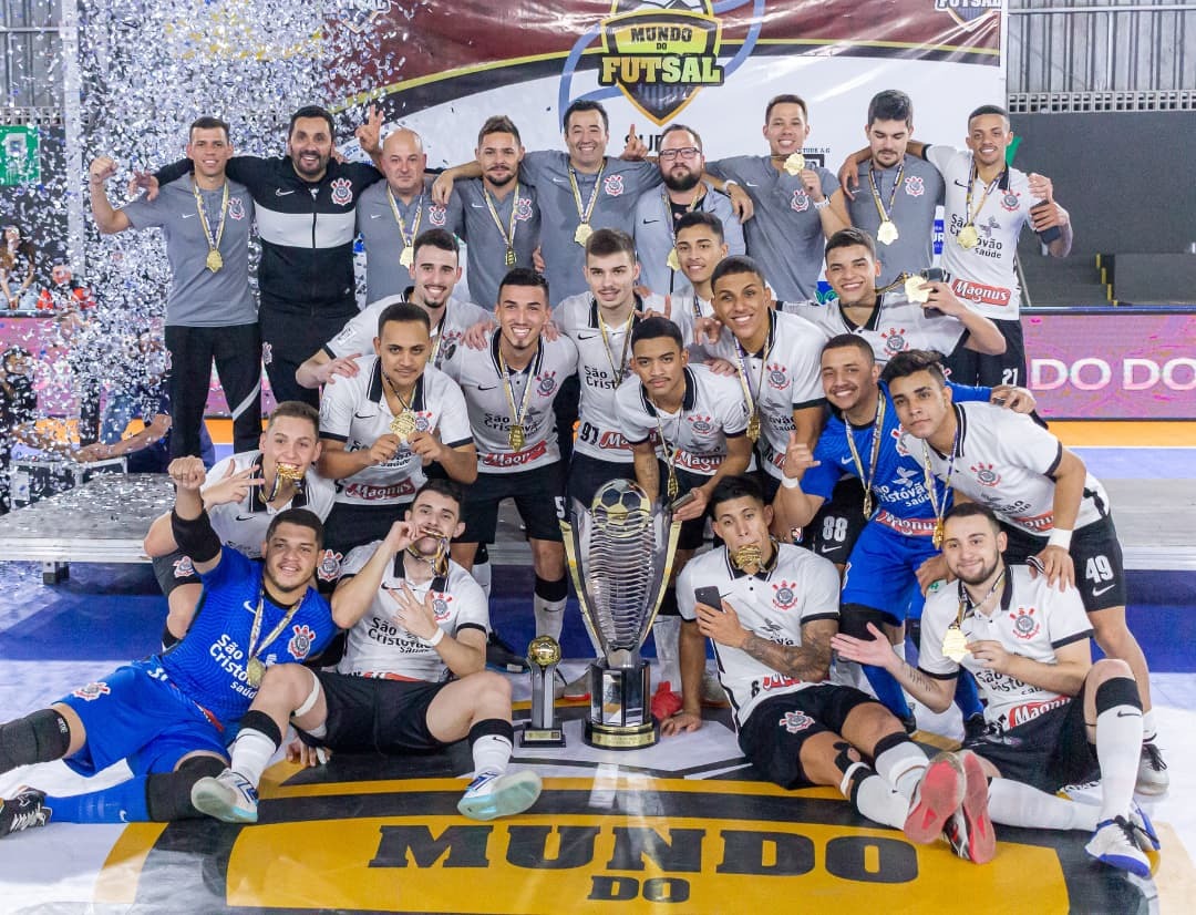 Corinthians Futsal - É o melhor do mundo ou não é?! 🏆🏴🏳 Fomos indicados  para o maior prêmio de Futsal do Mundo! Além da categoria Melhor Equipe,  estamos concorrendo com os atletas