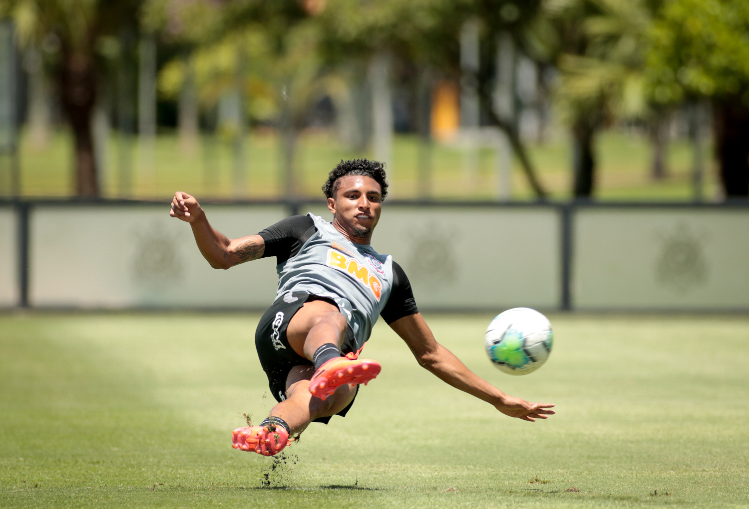 Jovem do Corinthians é o jogador com mais dribles sucedidos por jogo fora  da Europa; confira