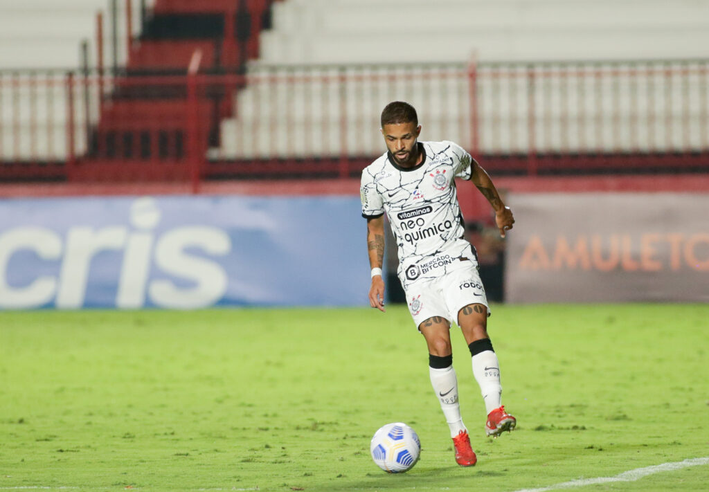 Inter divulga novo uniforme reserva para a temporada; veja foto