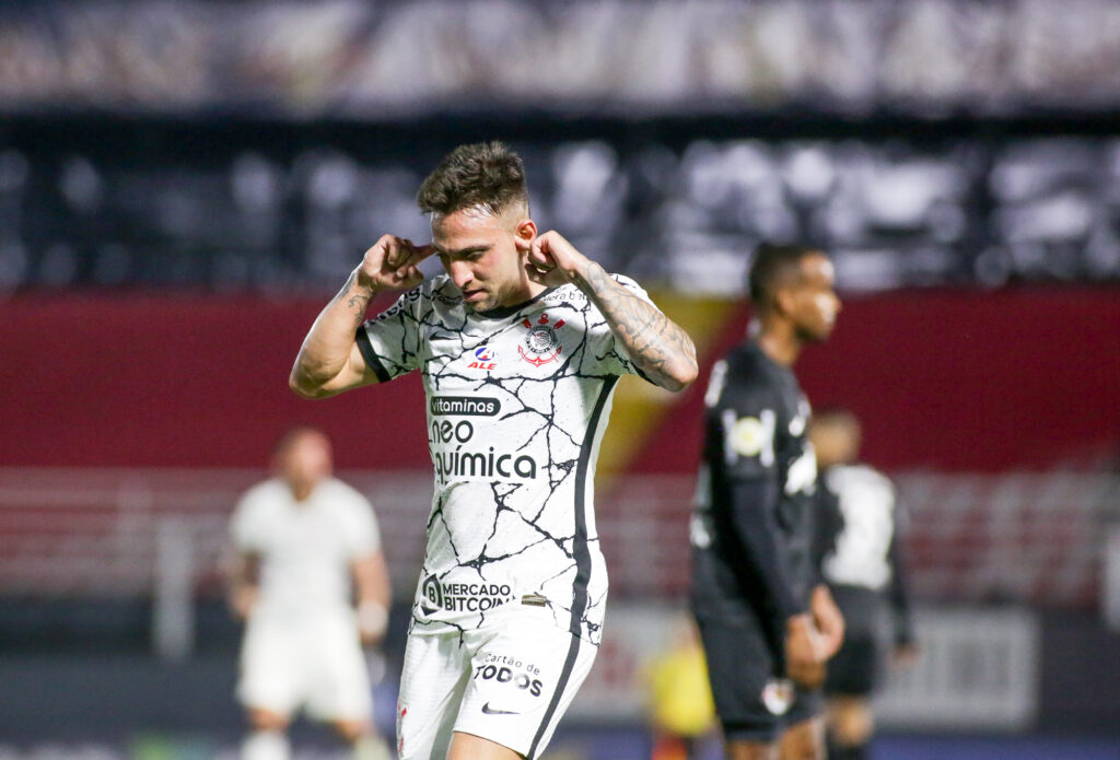 Corinthians busca empate nos acréscimos contra o Red Bull