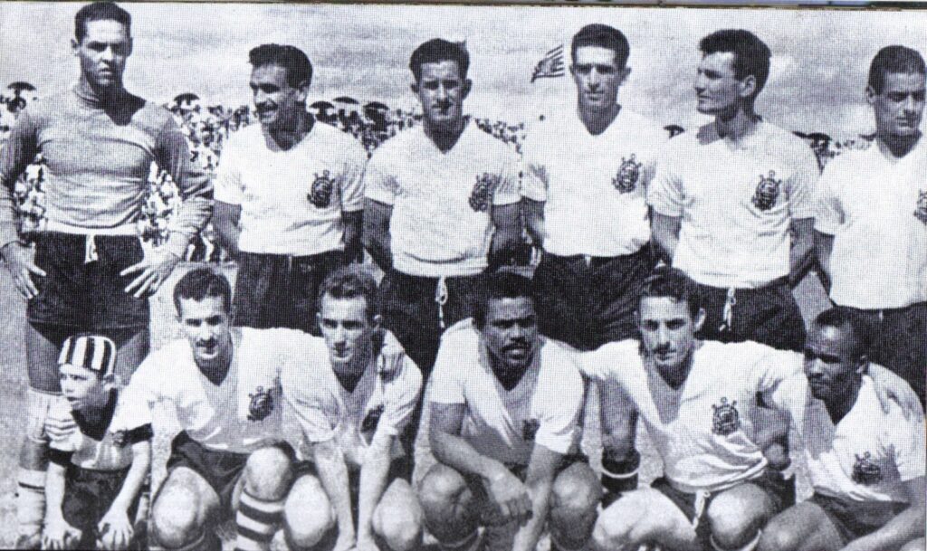 RodriGOL 12 - Sofredor, graças a DEUS: Corinthians campeão Mundial de 1952